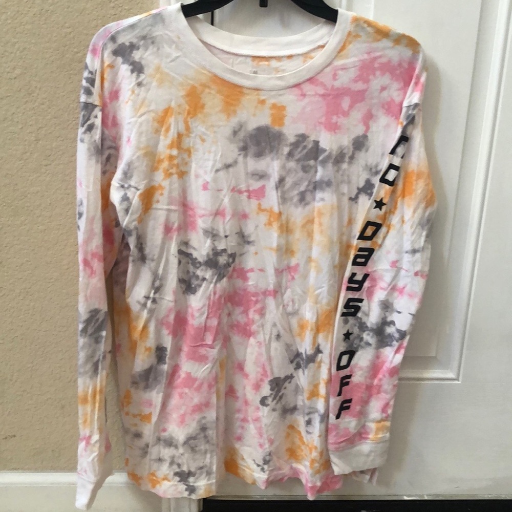 tie die shirt